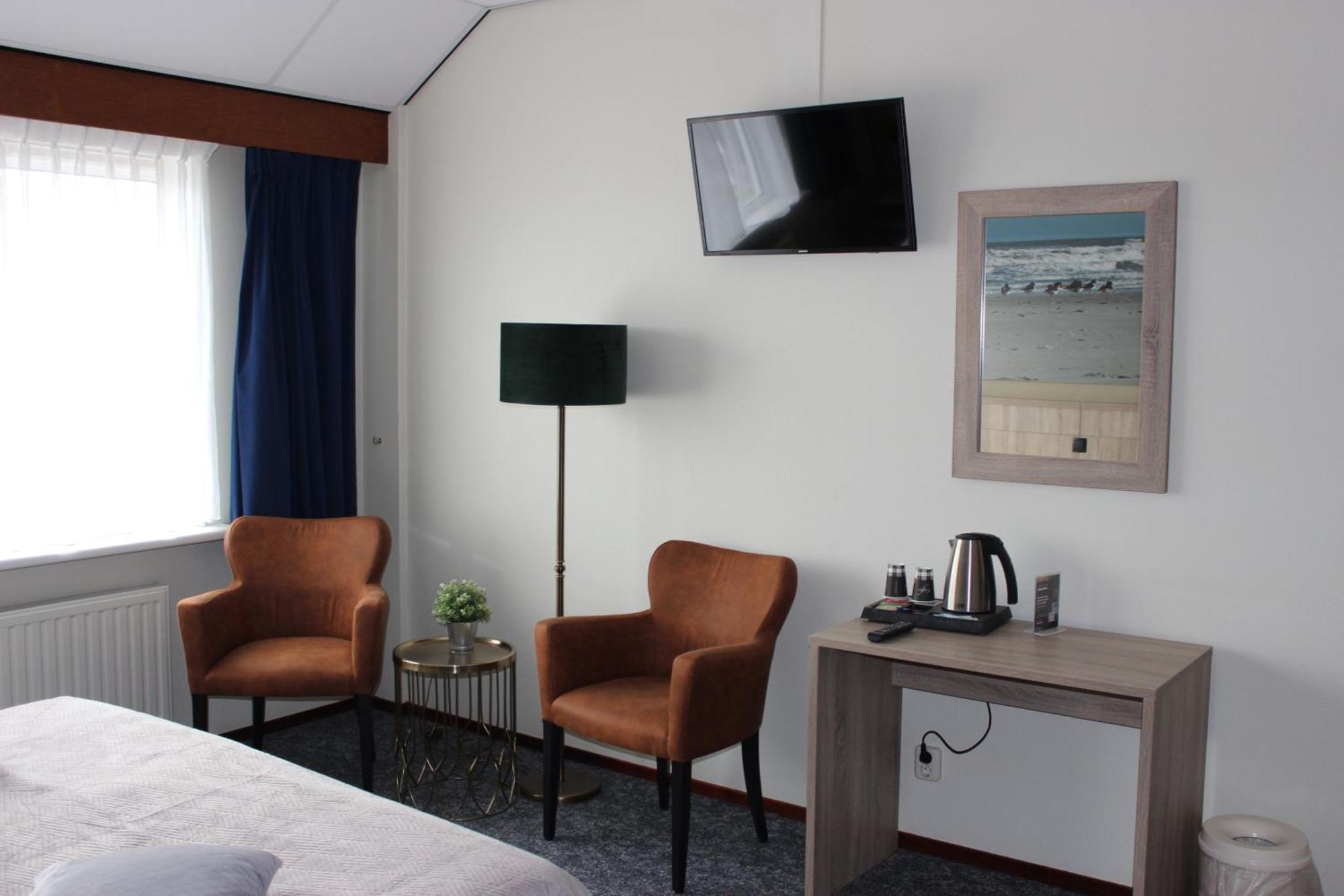 Hotel "De Klok" Buren  Εξωτερικό φωτογραφία